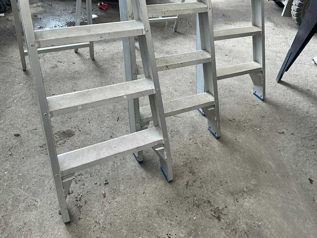 Solide aluminium trapladder (3x) - afbeelding 2 van  4