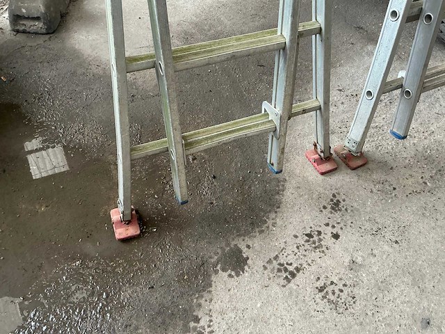 Solide c 2x8 aluminium schuifladder (2x) - afbeelding 2 van  6