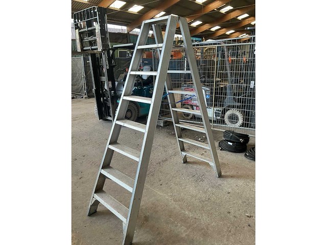 Solide dt 8 trapladder - afbeelding 2 van  4