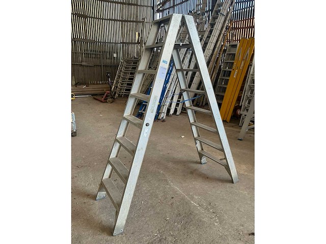 Solide dt 8 trapladder - afbeelding 4 van  4