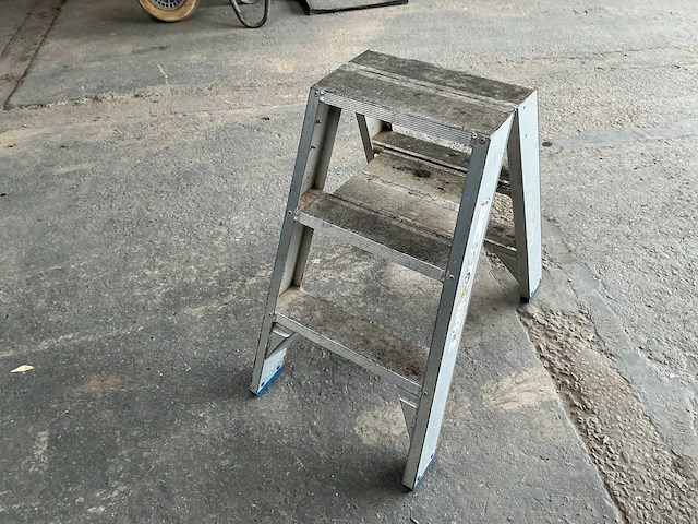 Solide dt03 aluminium trapladder - afbeelding 2 van  4