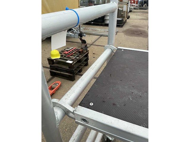 Solide mobiele rolsteiger belasting 200 kg/ m2 - afbeelding 3 van  4