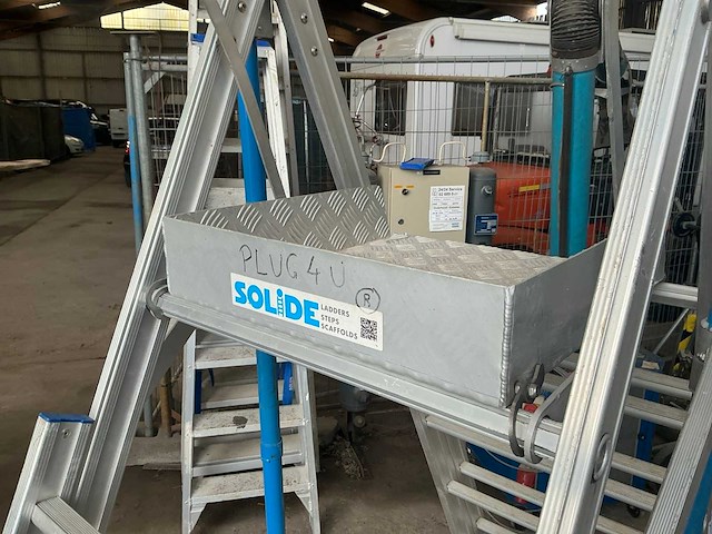 Solide pir0710 opvouwbare uitschuifbare bordesladder - afbeelding 7 van  8