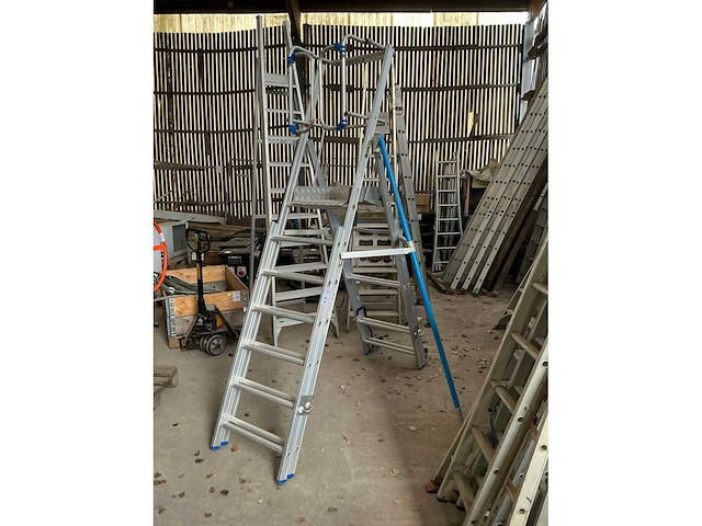 Solide pir0710 uitschuifbare trapladder - afbeelding 1 van  7