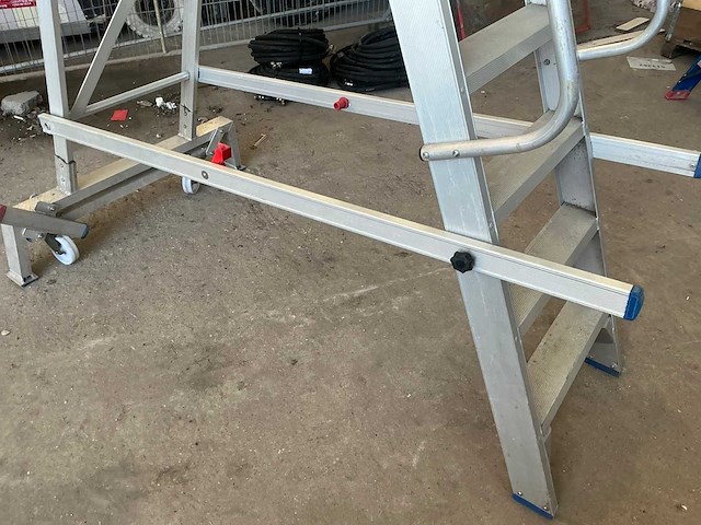 Solide pmp 8 platformladder - afbeelding 2 van  6