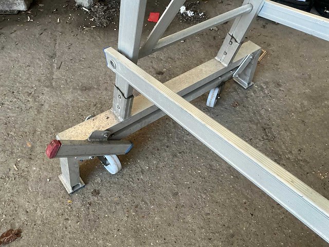 Solide pmp 8 platformladder - afbeelding 3 van  6