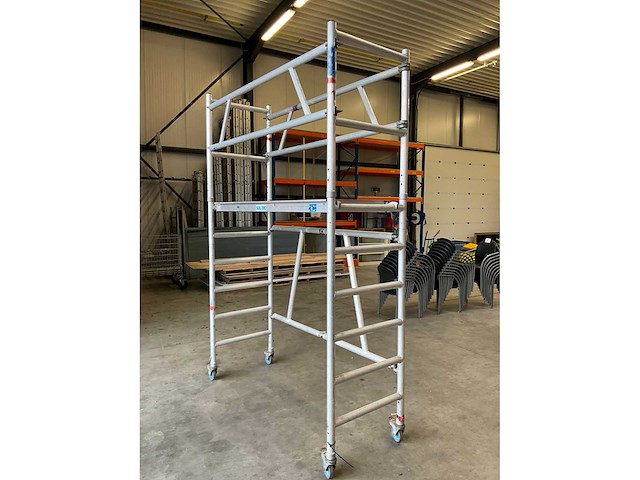 Solide rolsteiger - afbeelding 2 van  8