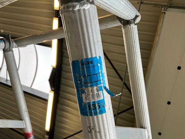 Solide rolsteiger - afbeelding 7 van  8