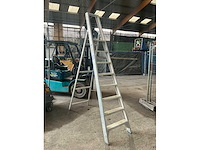 Solide trapladder - afbeelding 1 van  4