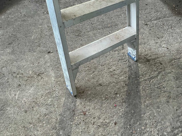 Solide trapladder - afbeelding 2 van  4