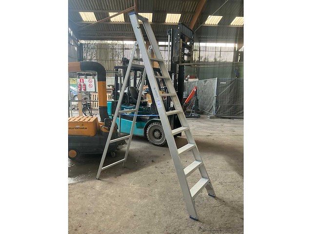 Solide trapladder - afbeelding 1 van  3