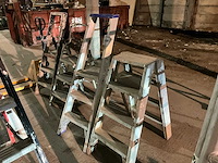 Solide vouwladder (4x) - afbeelding 2 van  2