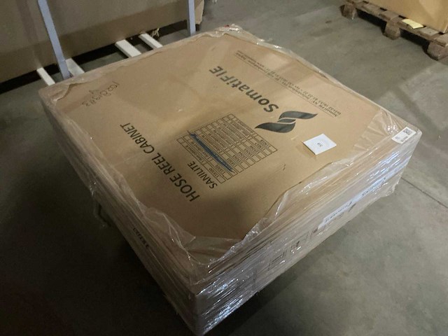 Somatifie brandslangkast - afbeelding 2 van  3