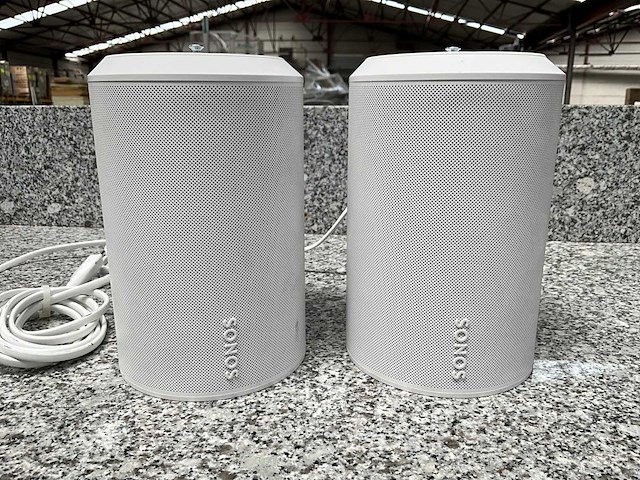 Sonos era 100 boekenplankspeaker (2x) - afbeelding 1 van  6