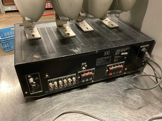 Sony - technicus muziek installatie met boxen ((5) - afbeelding 3 van  16