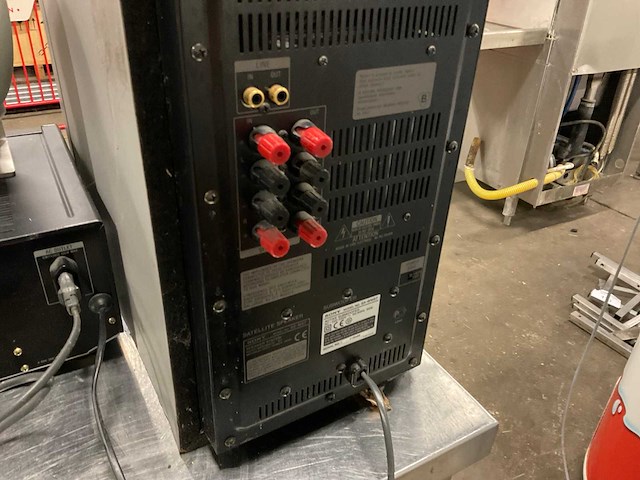 Sony - technicus muziek installatie met boxen ((5) - afbeelding 4 van  16