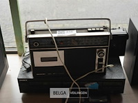 Sony compact disk en 2 radio - afbeelding 1 van  7