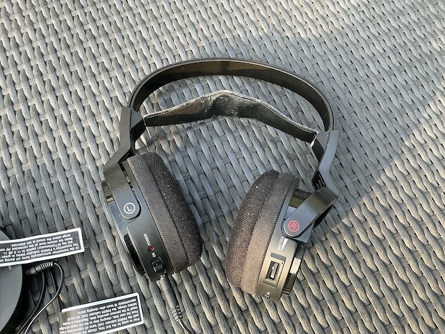 Sony draadloze hoofdtelefoon met zender – werkend – niet nieuw - afbeelding 2 van  5