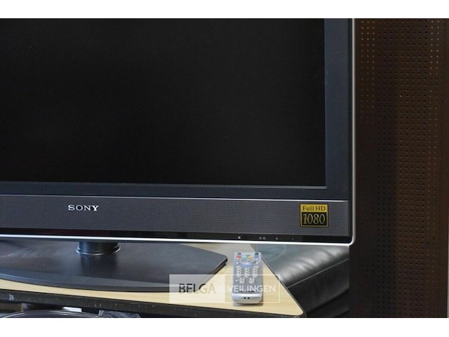 Sony full hd 1080 met afstandsbediening ±100x55cm - afbeelding 2 van  5