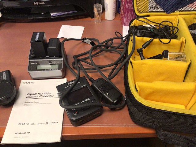 Sony hxr-mc1p videocamera - afbeelding 3 van  11