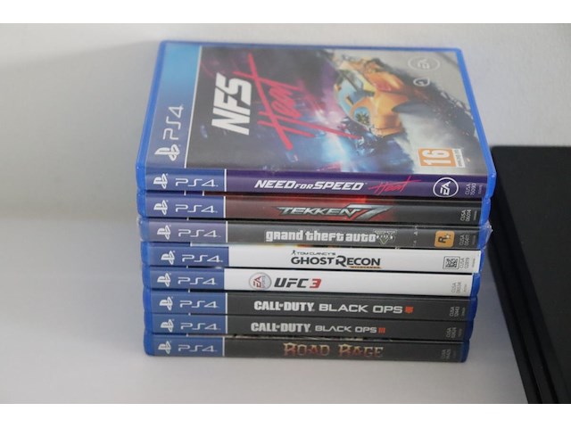 Sony playstation 4 pro 1tb black met 8 games - afbeelding 7 van  7