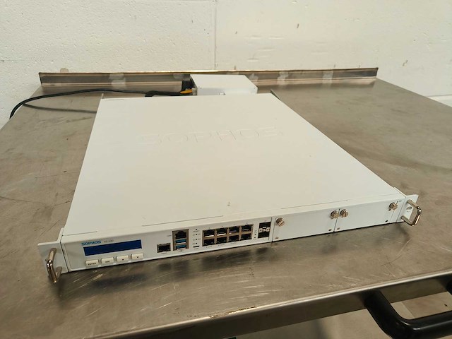 Sophos - xg 430 rev.2 en xrp200 - firewall - afbeelding 1 van  11