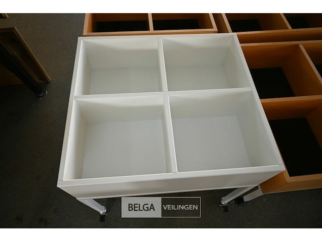 Sorteerbak bibliotheek op wielen - afbeelding 3 van  4