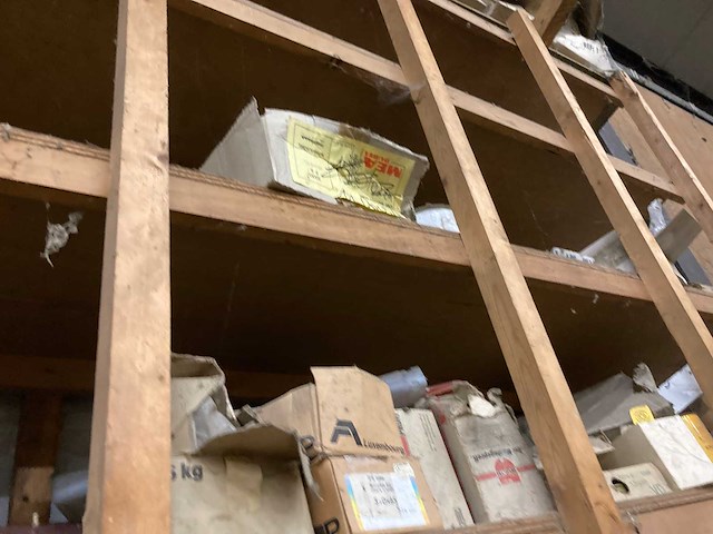 Sorteerkasten met inhoud - afbeelding 6 van  27