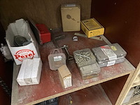 Sorteerkasten met inhoud - afbeelding 13 van  27