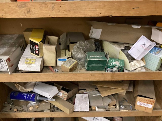 Sorteerkasten met inhoud - afbeelding 19 van  27