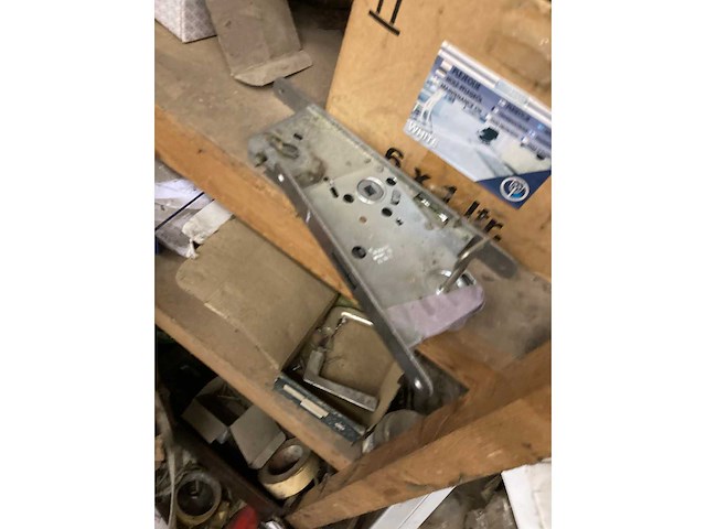 Sorteerkasten met inhoud - afbeelding 22 van  27