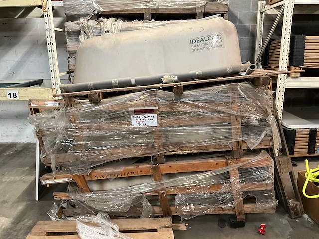 Sottini calvari vrijstaand bad (4x) - afbeelding 1 van  7