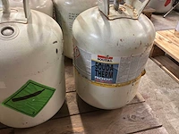 Soudal - souda therm - roof 330 - roofing material - afbeelding 2 van  2