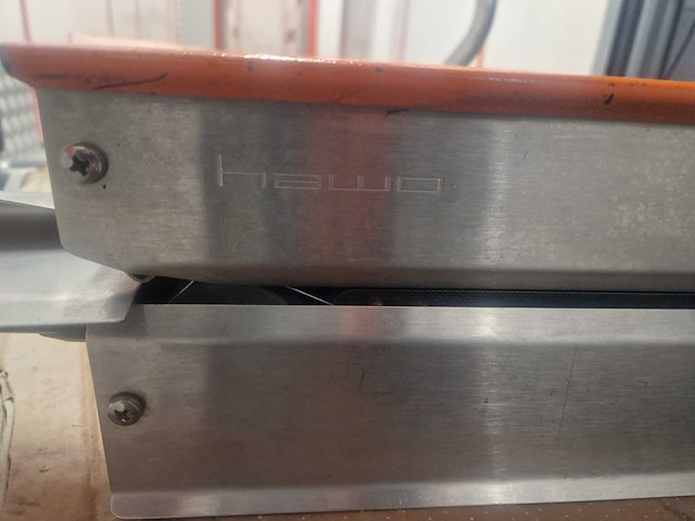 Soudeuse de table howa - various medical equipment - afbeelding 2 van  2