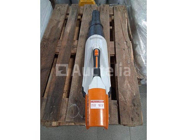 Soufleur stihl bga85 zonder batterij en zonder oplader start hs niet - afbeelding 2 van  3