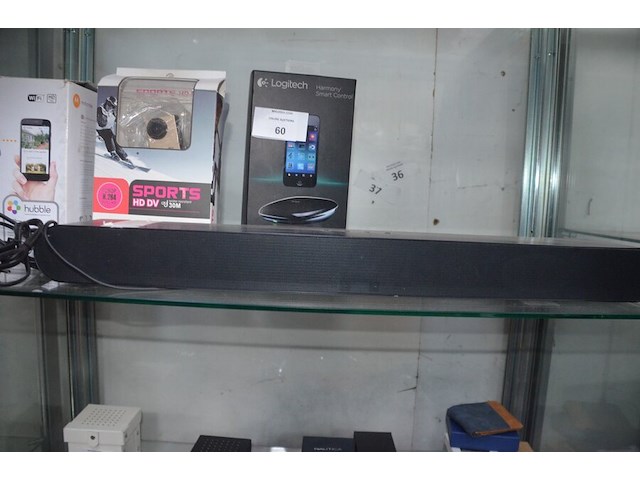 Soundbare samsung hw-s60b, buitencamera motorola focus73, camera sports, harmony hub logitech - afbeelding 2 van  8
