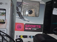 Soundbare samsung hw-s60b, buitencamera motorola focus73, camera sports, harmony hub logitech - afbeelding 7 van  8