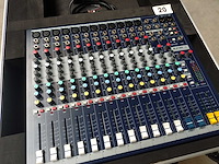 Soundcraft - epm12 - analog mixing console - afbeelding 2 van  4