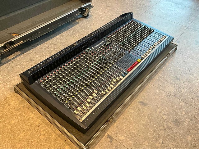 Soundcraft live8 analoge mengtafel - afbeelding 2 van  8