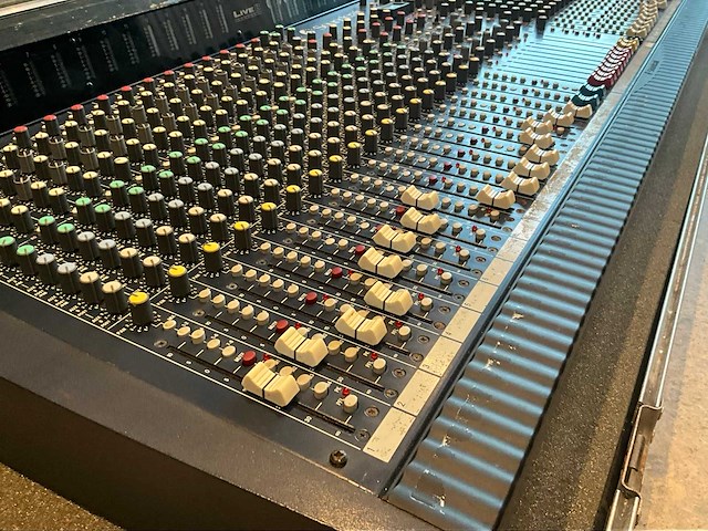 Soundcraft live8 analoge mengtafel - afbeelding 3 van  8