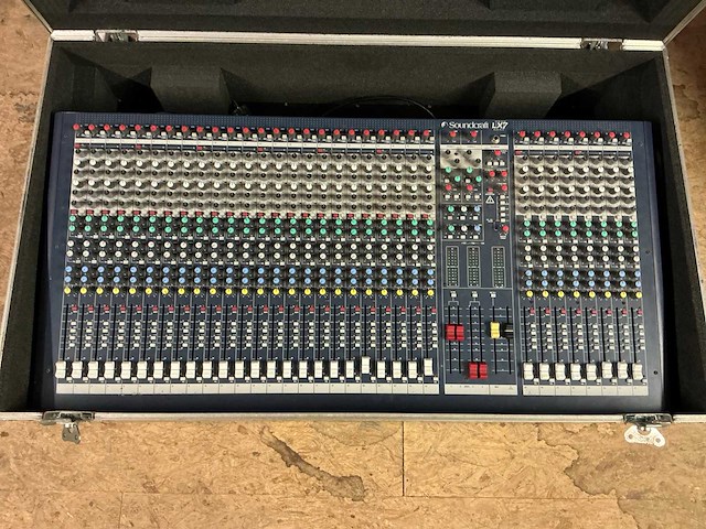 Soundcraft lx7 mengpaneel - afbeelding 2 van  4