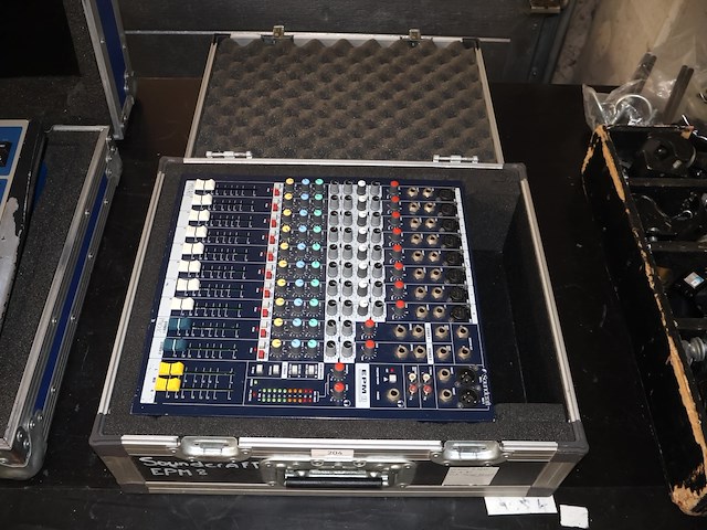 Soundcraft mengpaneel - afbeelding 1 van  6