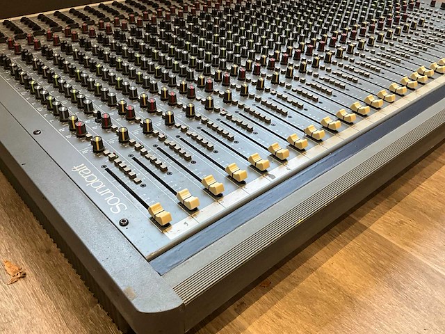 Soundcraft spirit studio analoge mengtafel - afbeelding 2 van  5