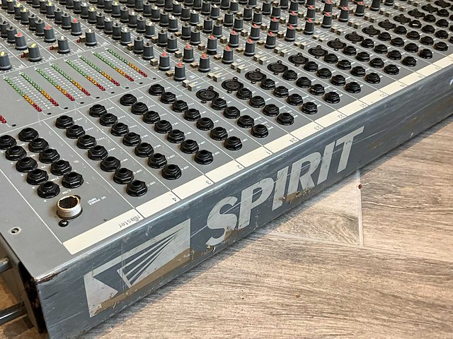Soundcraft spirit studio analoge mengtafel - afbeelding 4 van  5
