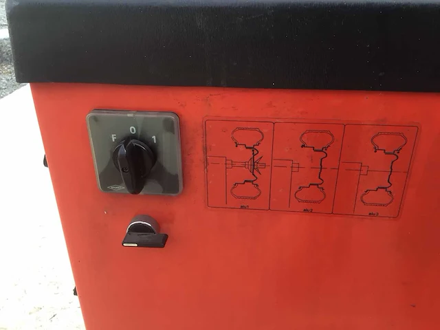 Souriau tecalemit 1862 balanceringsmachine - afbeelding 11 van  12