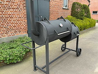 Sow - type medium - smoker - charcoal bbq - afbeelding 9 van  13