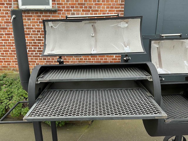 Sow - type medium - smoker - charcoal bbq - afbeelding 3 van  12