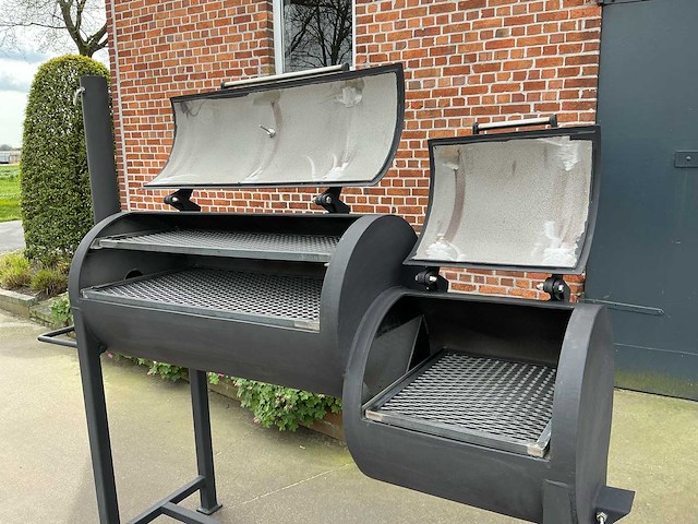 Sow - type medium - smoker - charcoal bbq - afbeelding 11 van  13