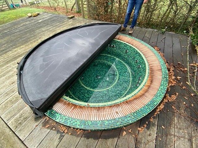 Spa tub - afbeelding 3 van  4