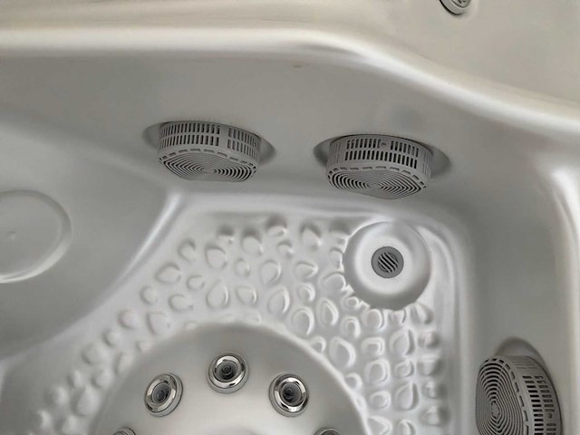 Spanet pfdjj-11 jacuzzi met cover - afbeelding 2 van  4